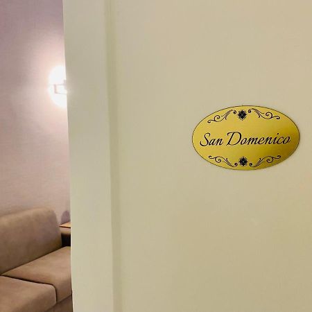Around Toledo Hotel Naples Luaran gambar